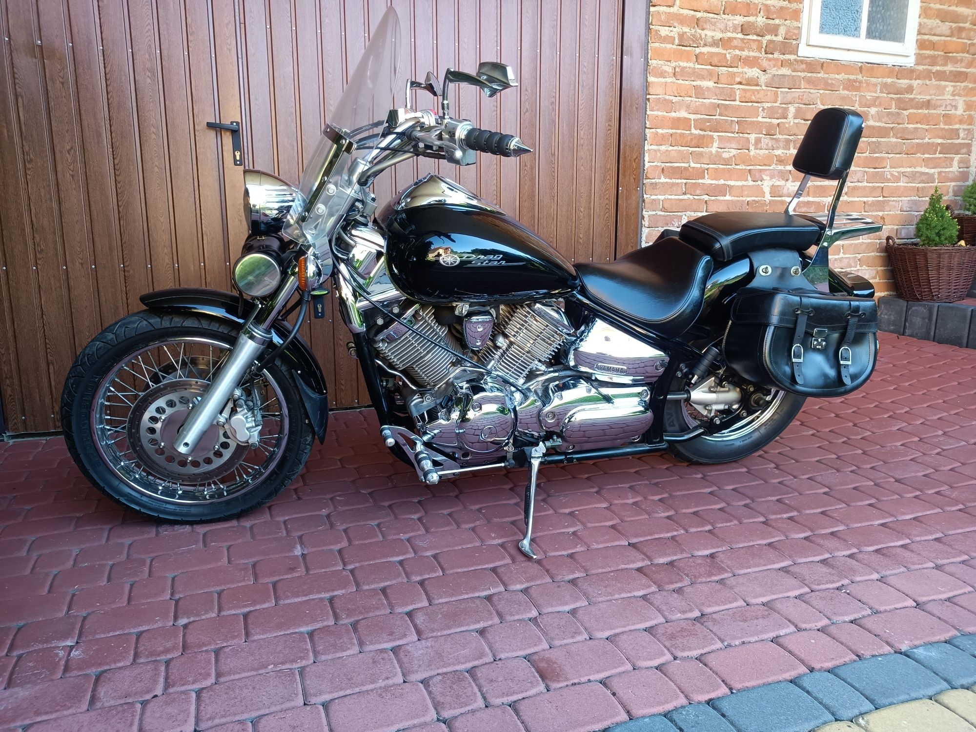 Yamaha XVS 1100 Custom