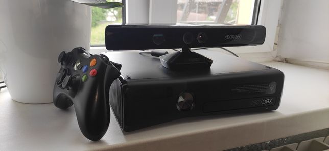 Xbox 360 S Kinect 500 gb