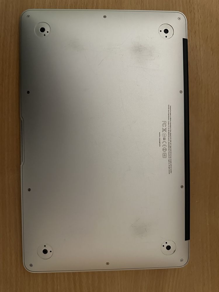 Ноутбук Macbook air (11-inch, Mid 2011) intel core i7