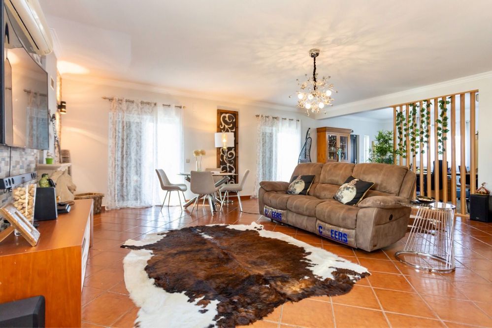 Casa T3 4wc mais de 240m construido