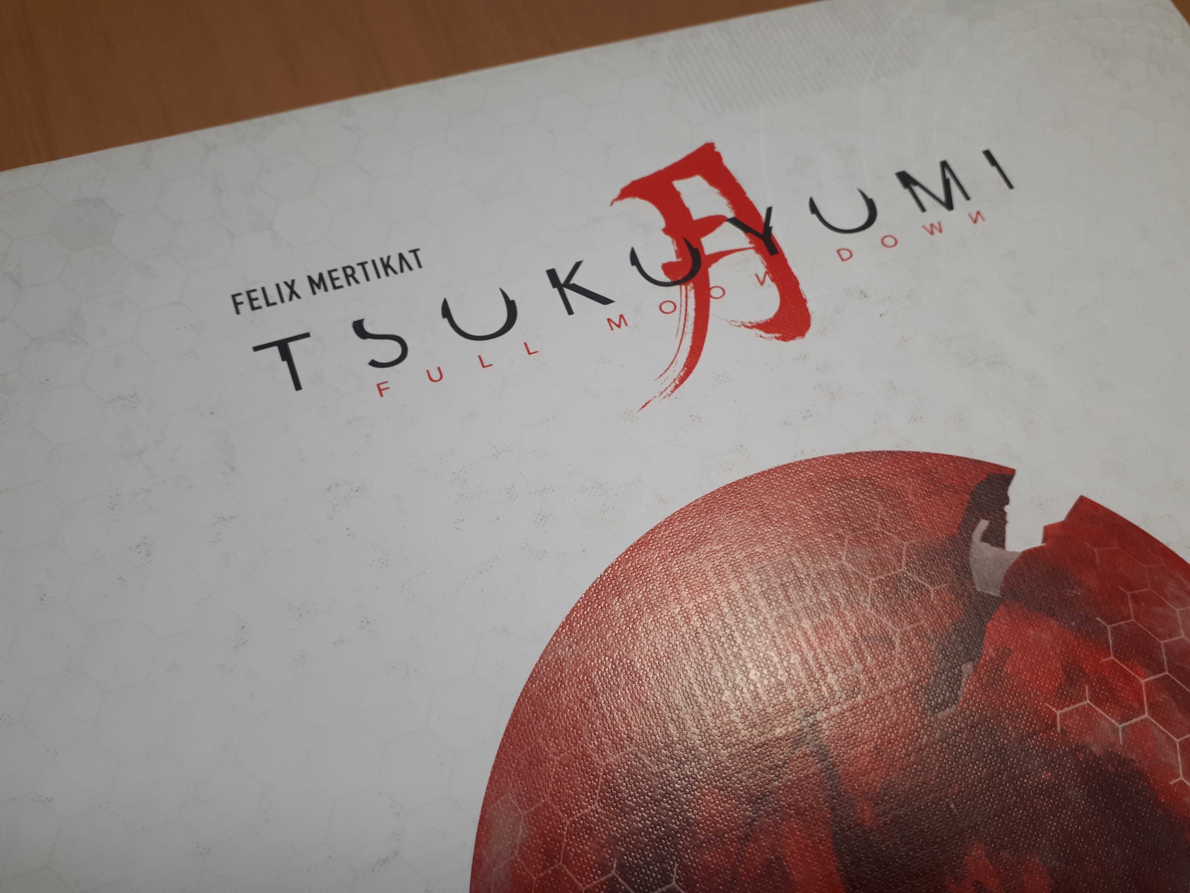 Zestaw Tsukuyumi Full Moon Down PL + dodatki + koszulki STAN IDEALNY