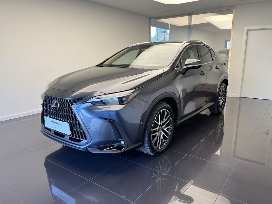 Lexus NX 450h+ Omotenashi, salon PL, serwis ASO