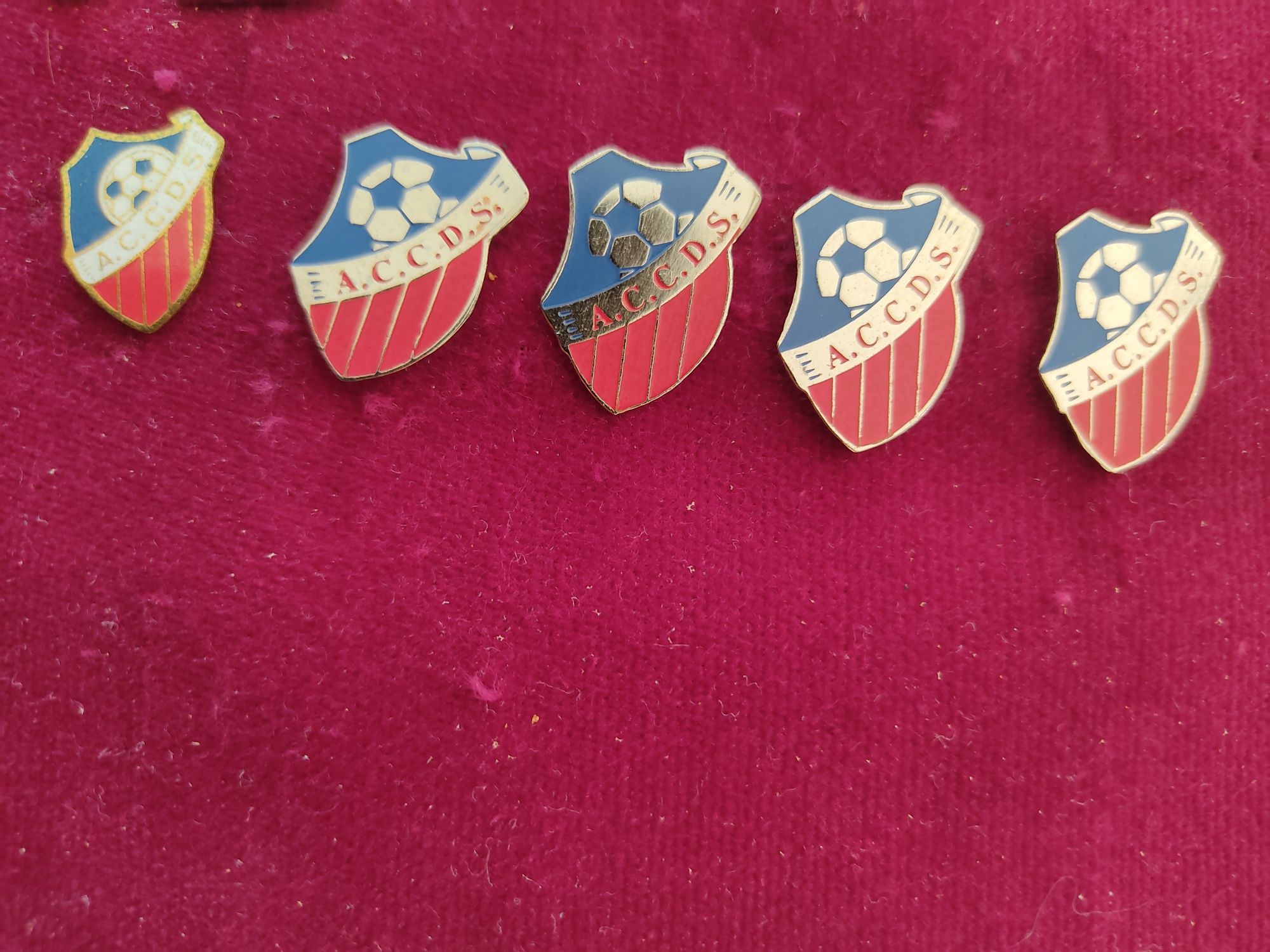 Pin / emblema  2 X ACCD Souselo Cinfães