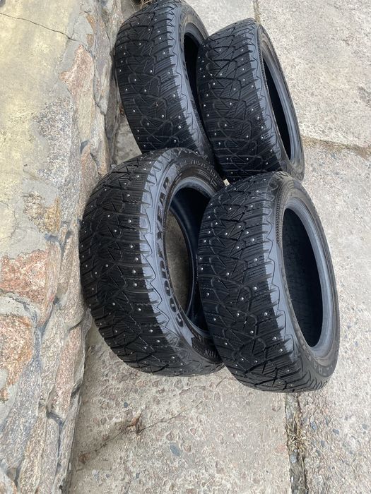 Резина 205/55R16