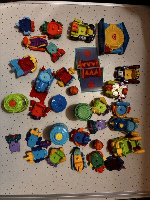 Zestaw akcesoriów i pojazdów Super Zings