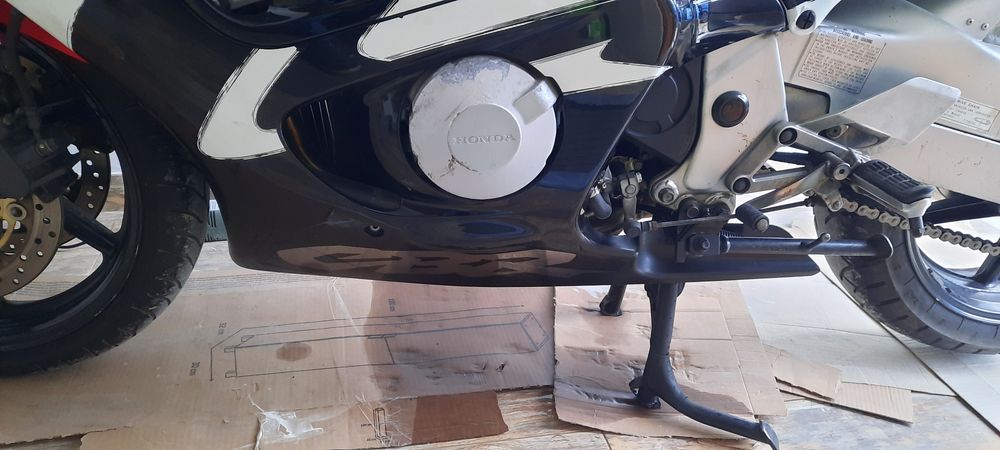 Honda CBR 600F -  impecável
132.000km toda de origem, com