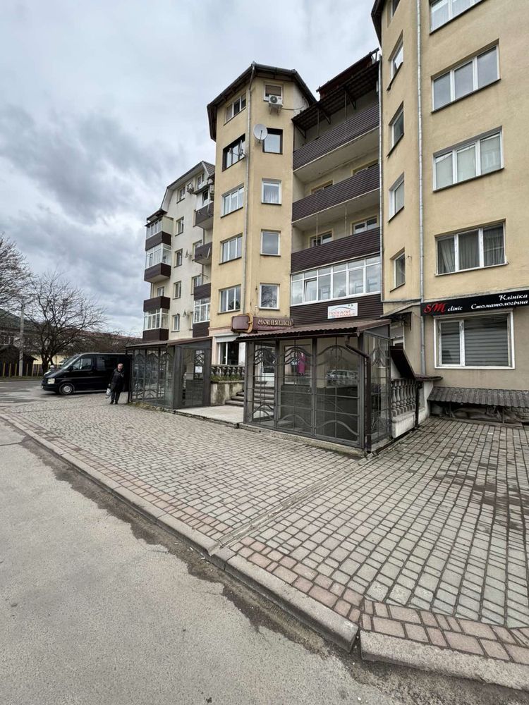 Комерційне приміщення в центрі міста