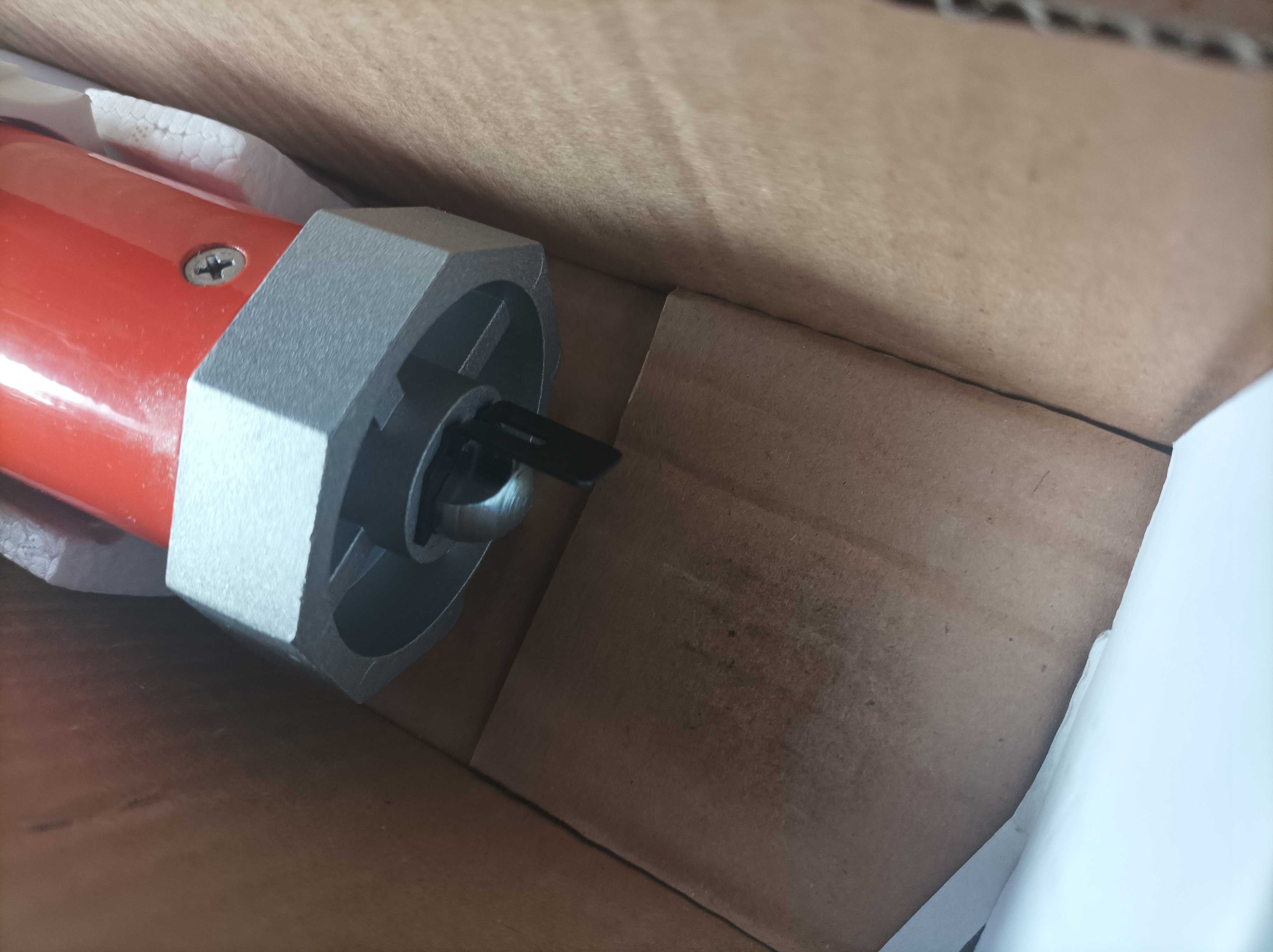 silnik nowy do rolet 45DS20Nm,12volt ,solary,kamper-na fi 60mm,8-kątna