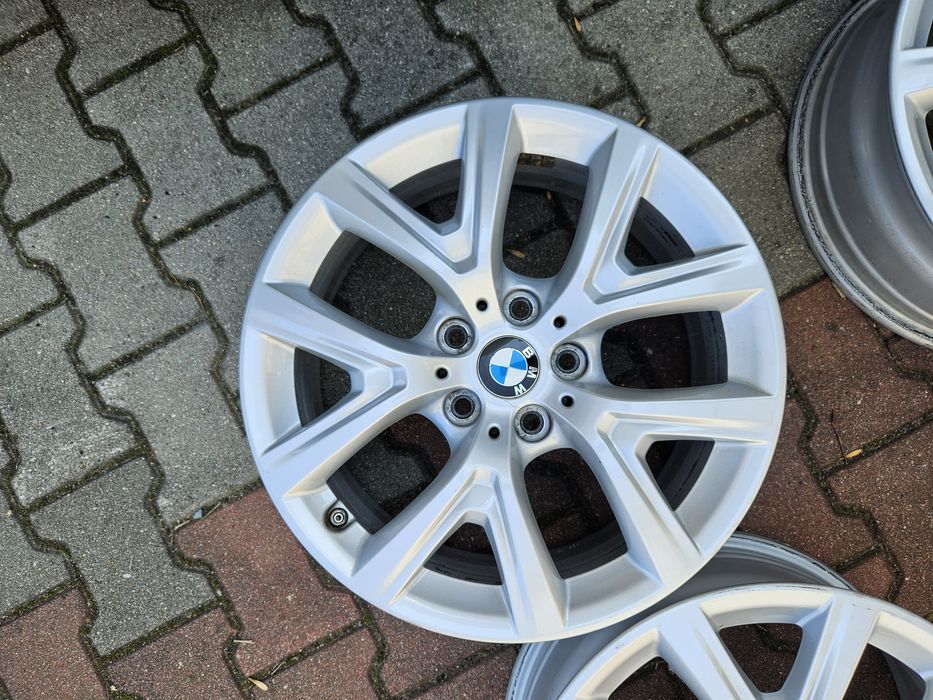 Oryginalne Felgi Aluminiowe 17" Bmw X2 X1 5x112 ET39 + czujniki ciśnie