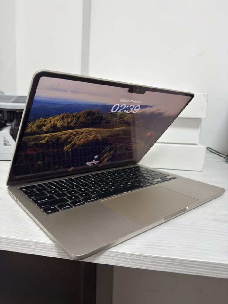 MacBook Air M2 256 gb silver