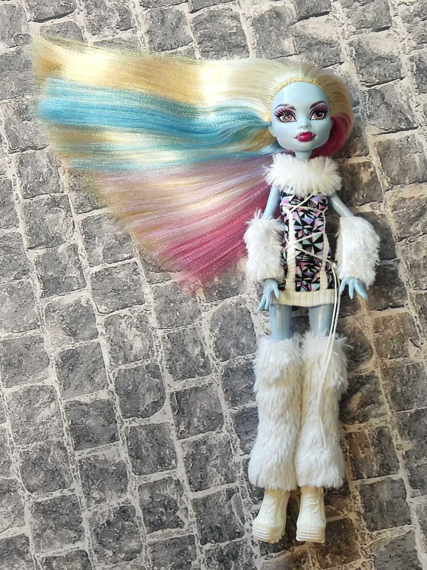 Lalka Monster High Abbey Bominable Basic