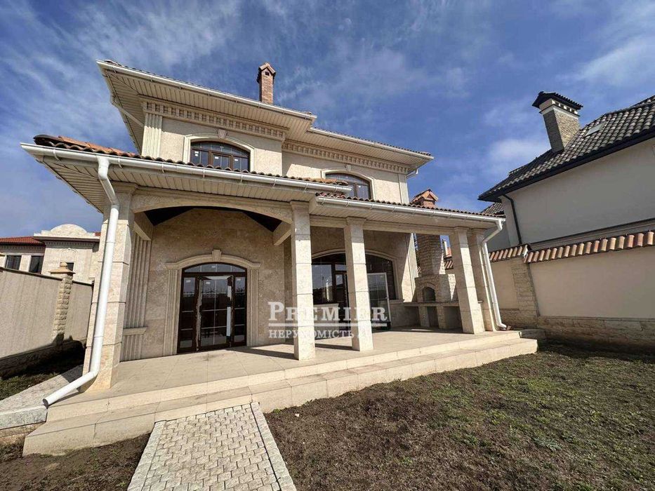 Дом 162 м2 в Совиньоне на 3.25 сотках