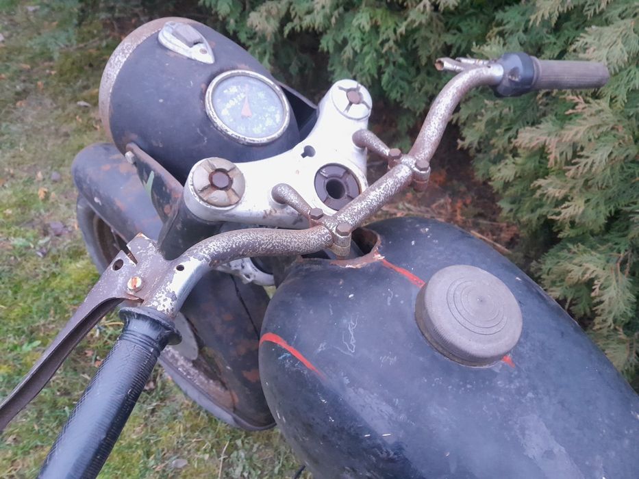 Pannonia TLF de Luxe 250 z 1960 roku do renowacji