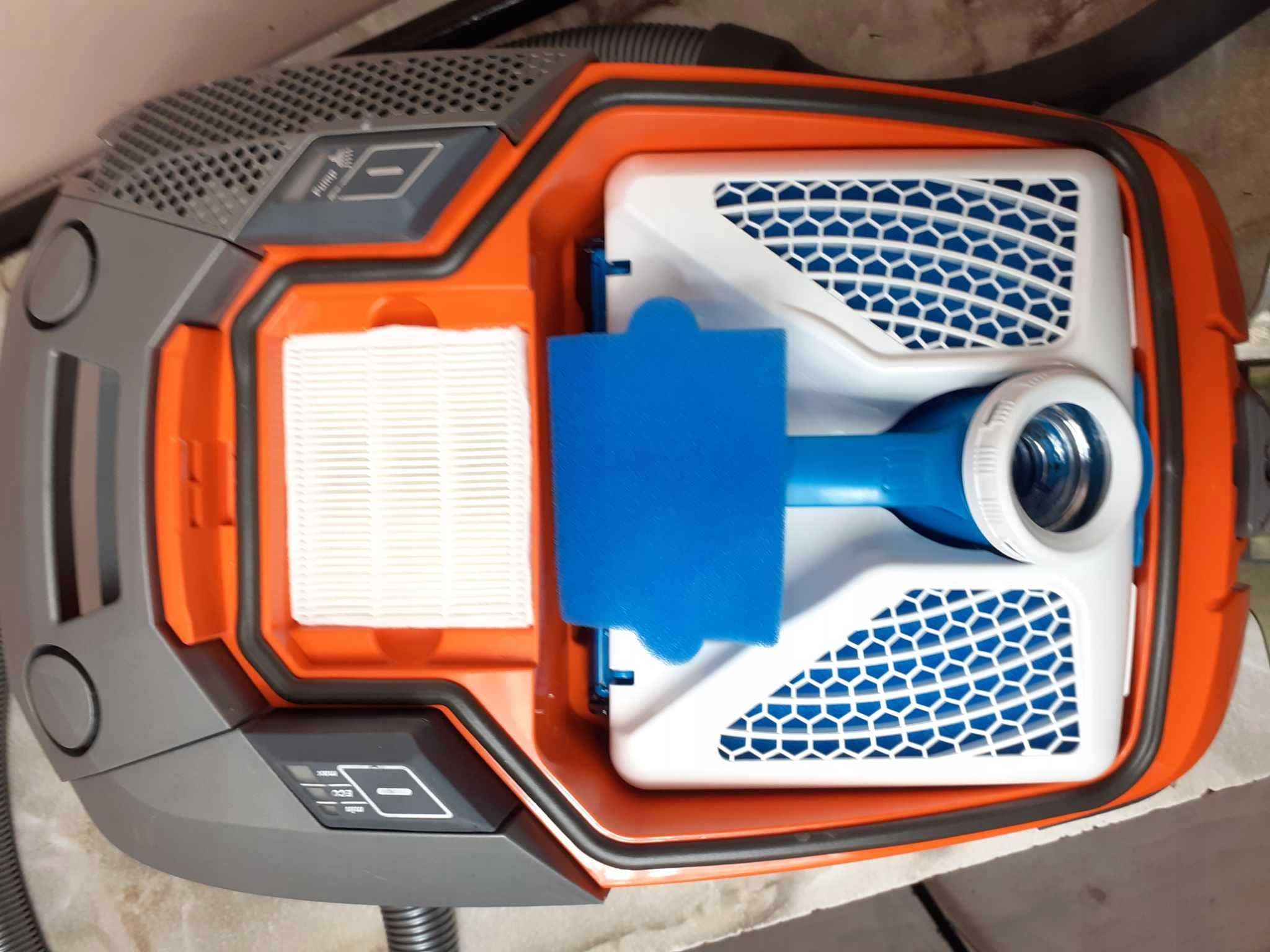 Odkurzacz piorący Thomas Aqua+ Pet & Family 1700 W pomarańczowy