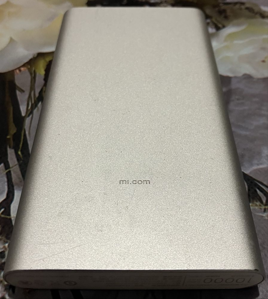 Powerbank Xiaomi 10000mAh с быстрой зарядкой в отличном состоянии