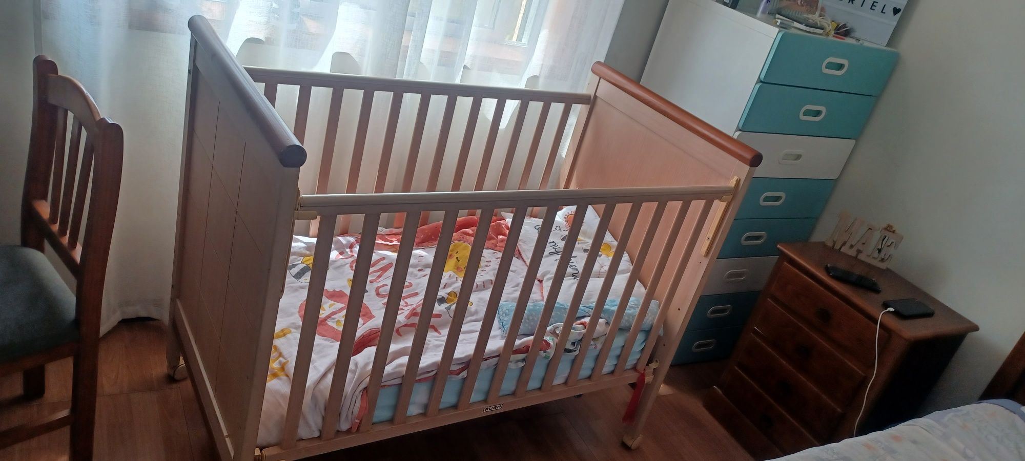 Cama com colchão trama