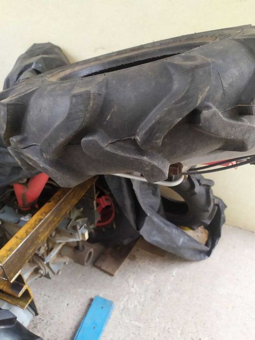 покришки, шини, гума для мотоблока 6L-12