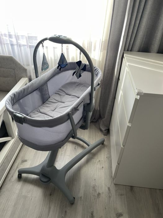 Ліжечко-стільчик Chico 5 в 1 Baby Hug Pro