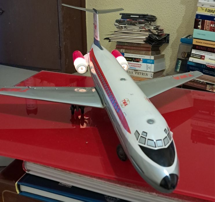 Avião em chapa da TWA Douglas DC-9, Made in Japan by Namura.