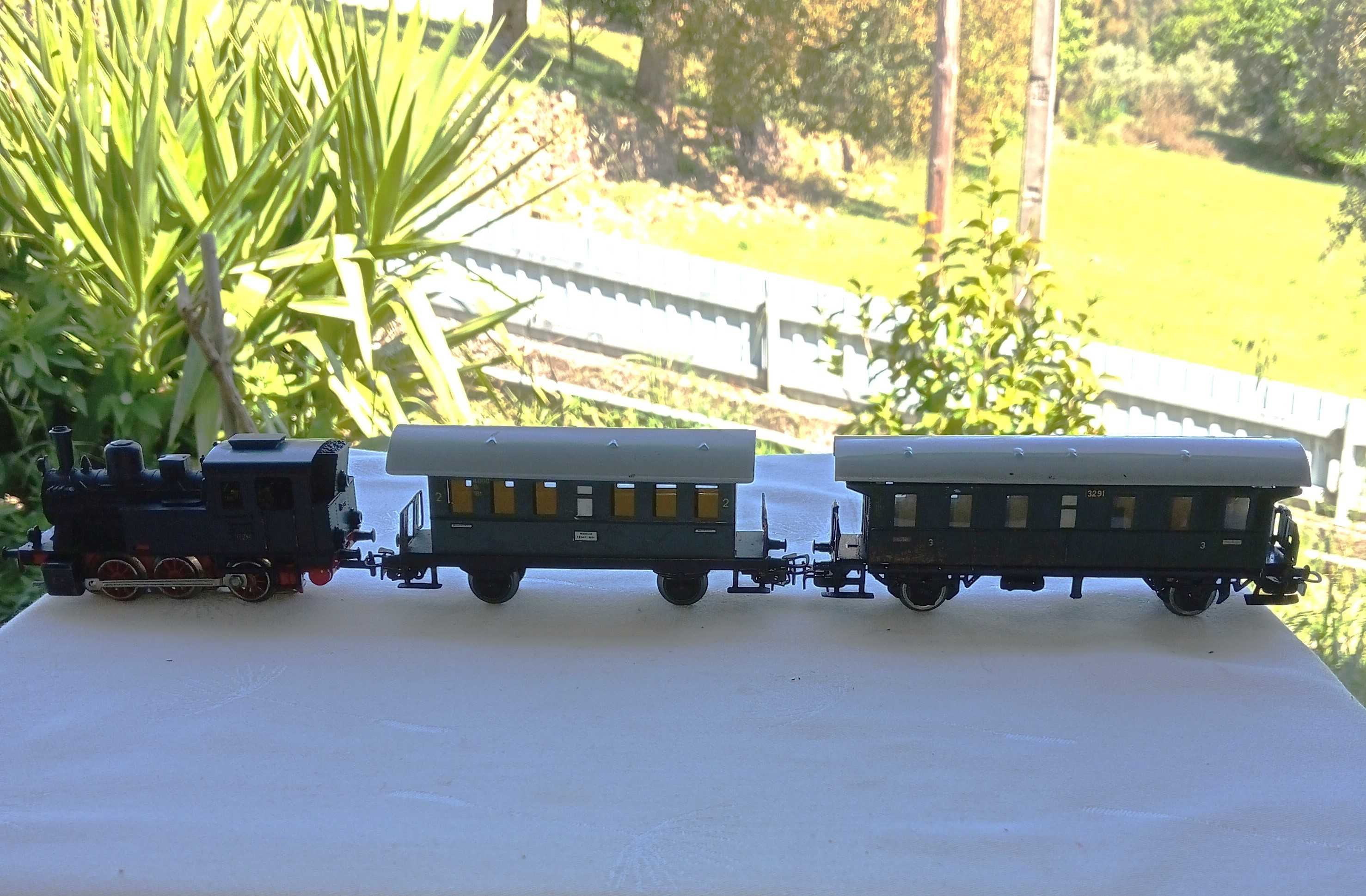 MARKLIN Locomotiva 4029 + 4000 + 329/1 Comboio