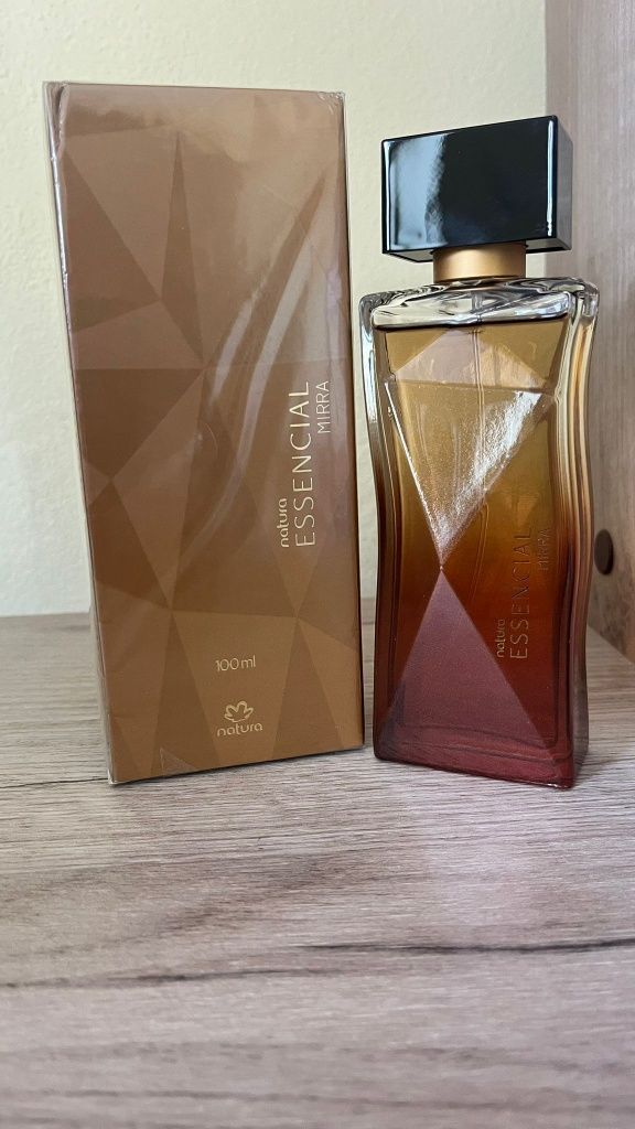 Perfume Essencial Mirra Feminino 100ml