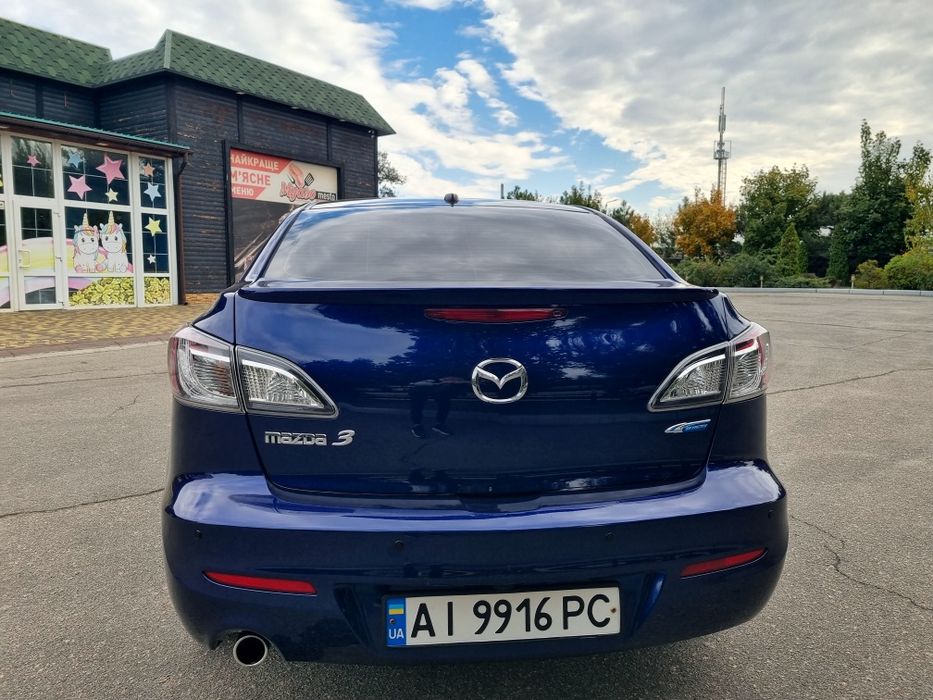 Продам Mazda 3 2013