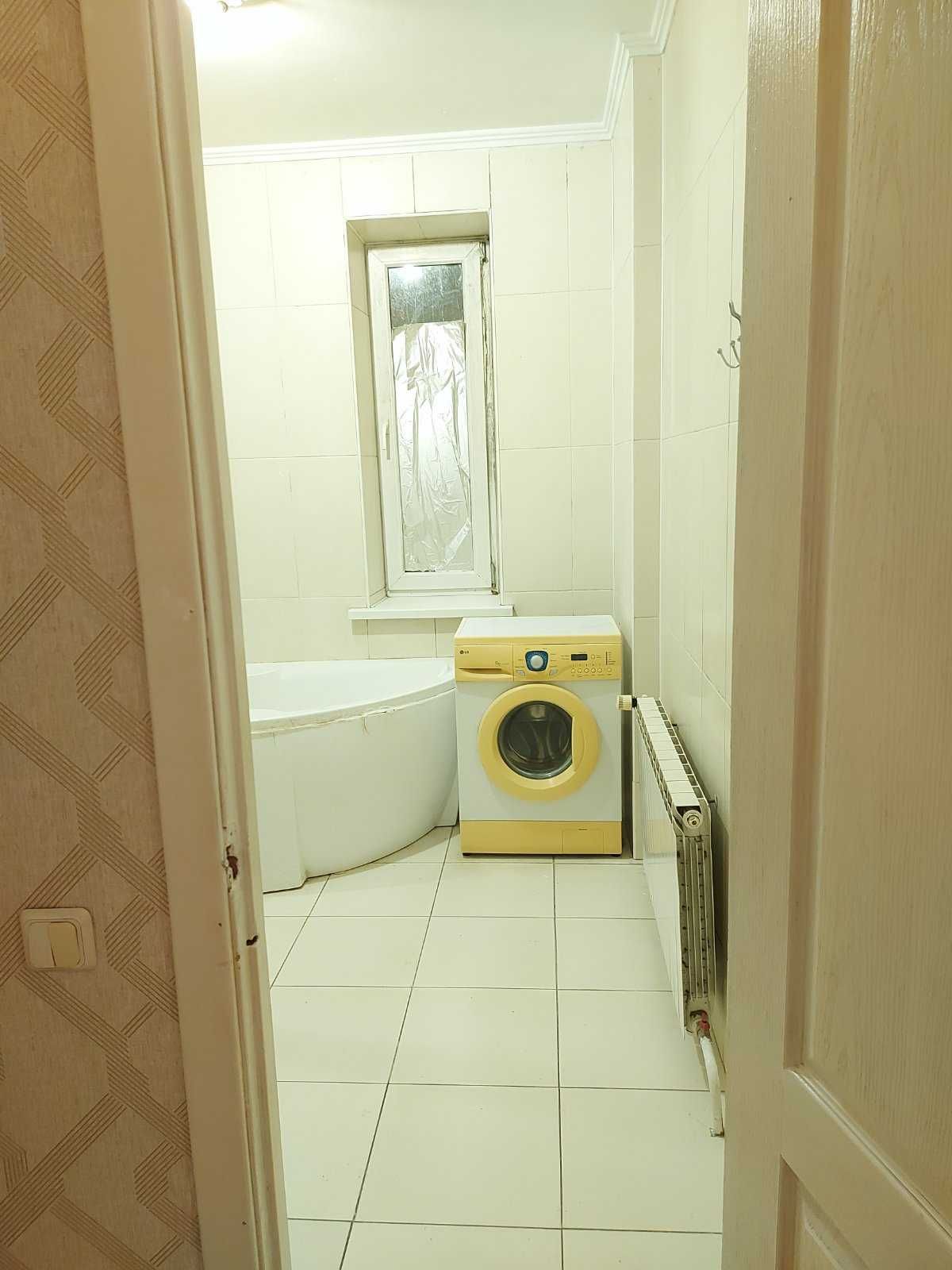Позняки Здолбунівська 3Г, 3-х кім, 2/25п, 101кв.м. тепла 92000 $, торг