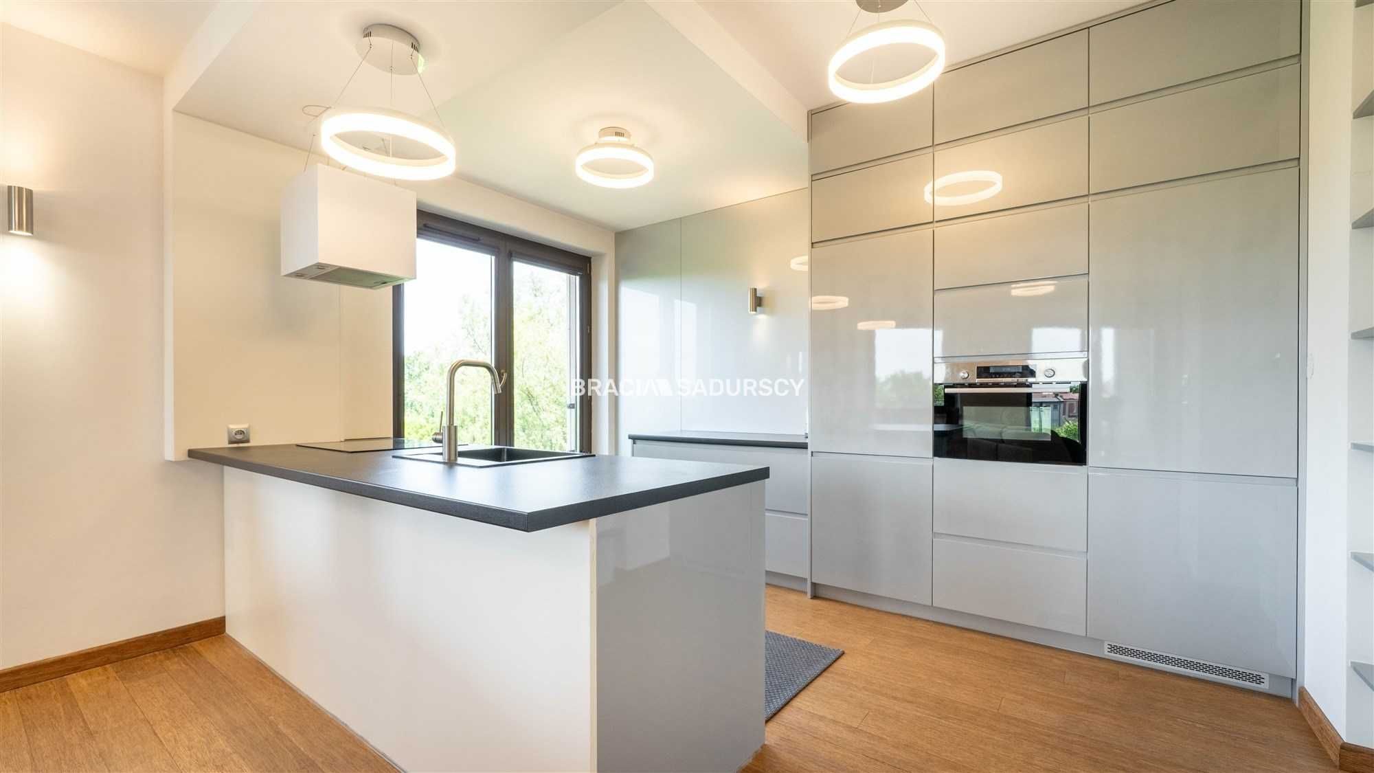 ul. Przedwiośnie | Przestronny salon | Duży balkon