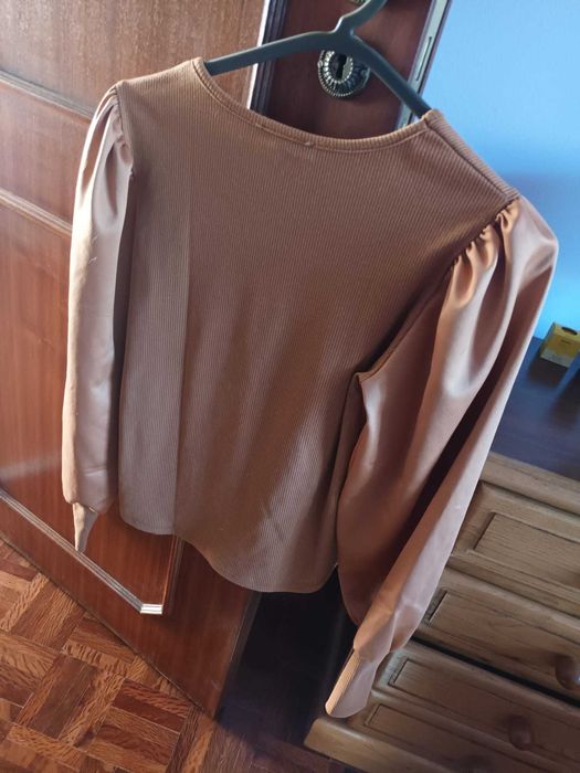 Camisola com mangas balão