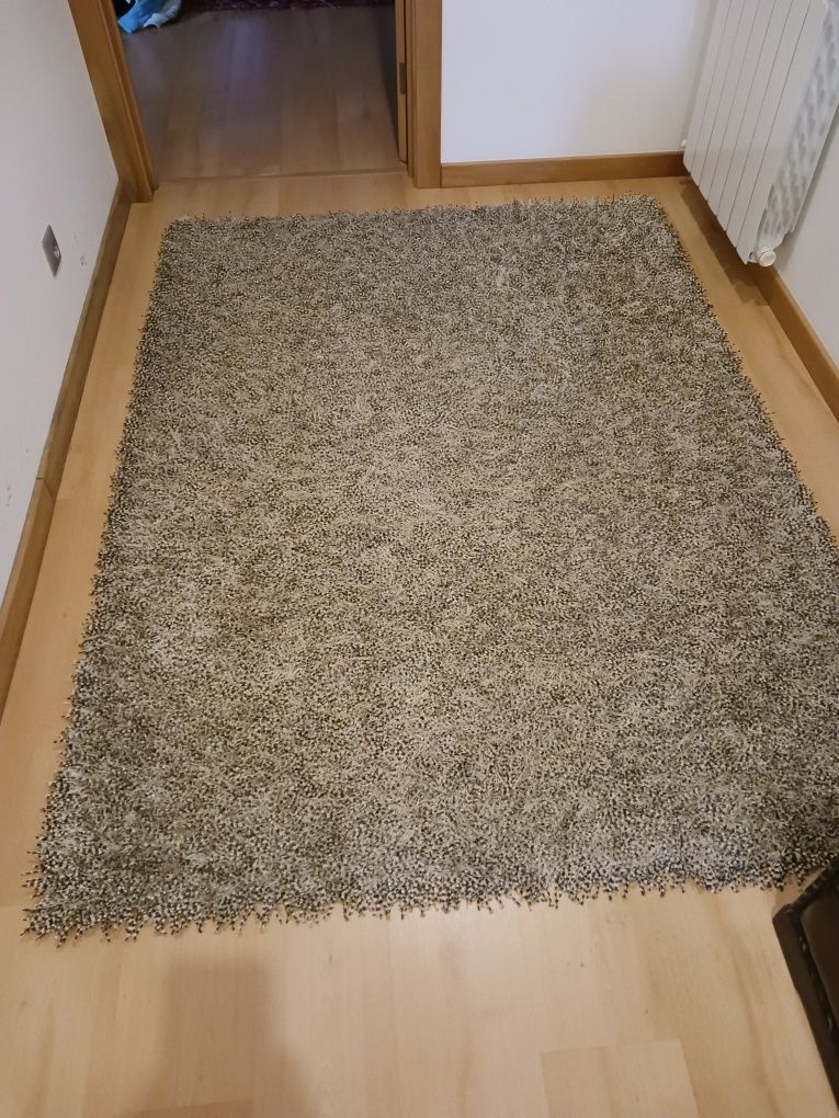 Tapete usado cinza mesclado 2,0×1,50 (2un)