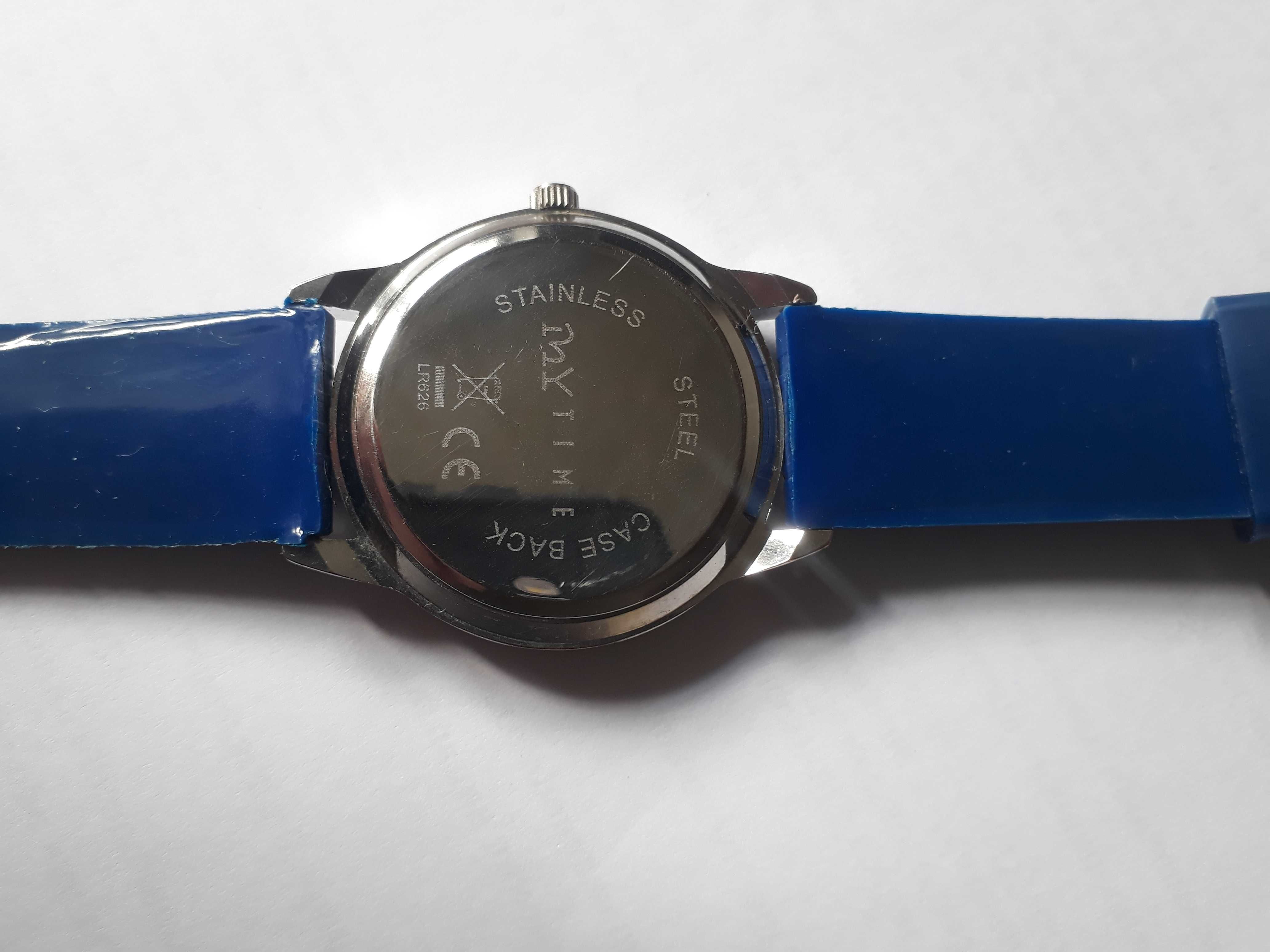 Кварцевые часы QUARTZ с браслетом