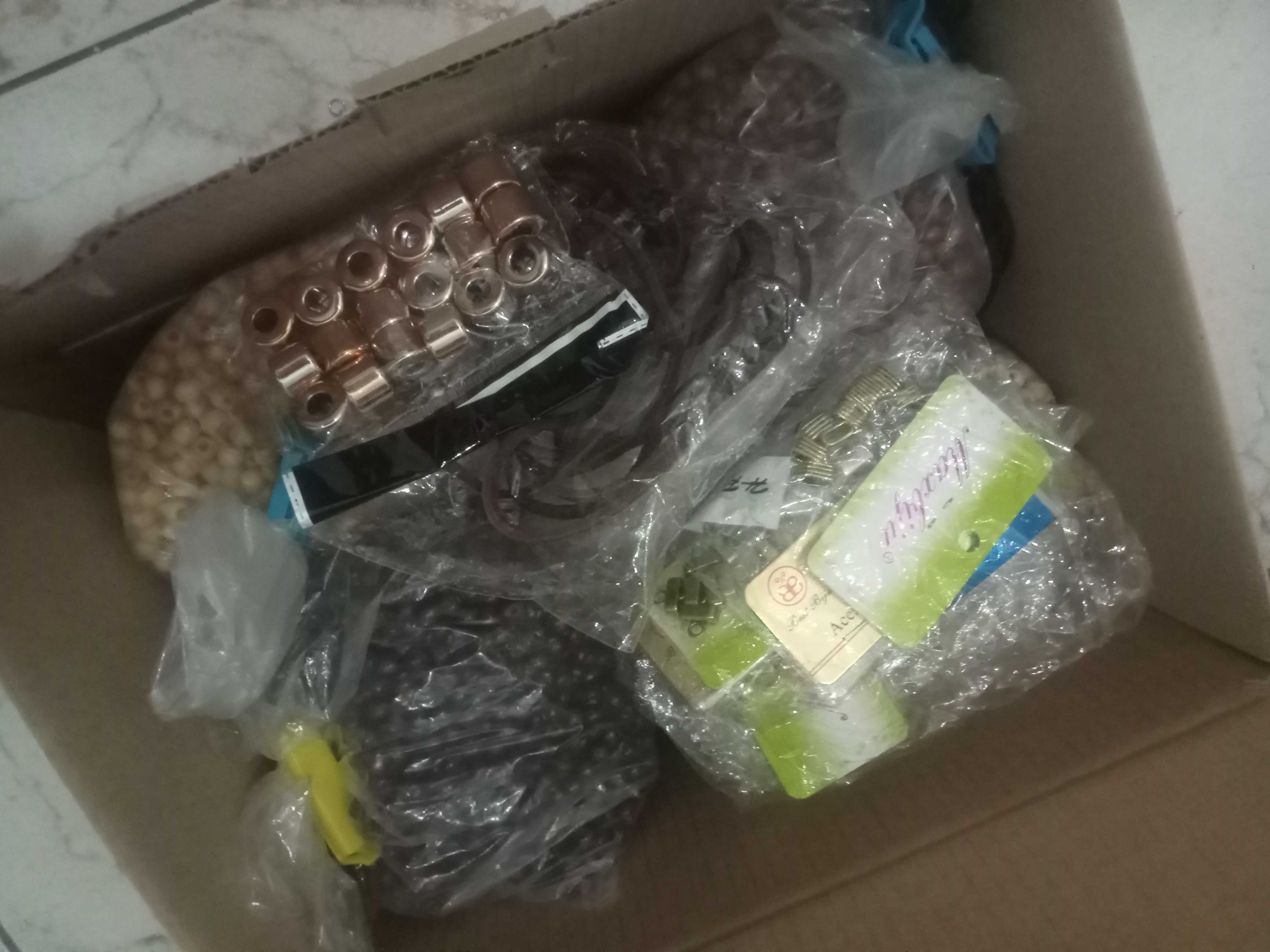Material de bijuteria