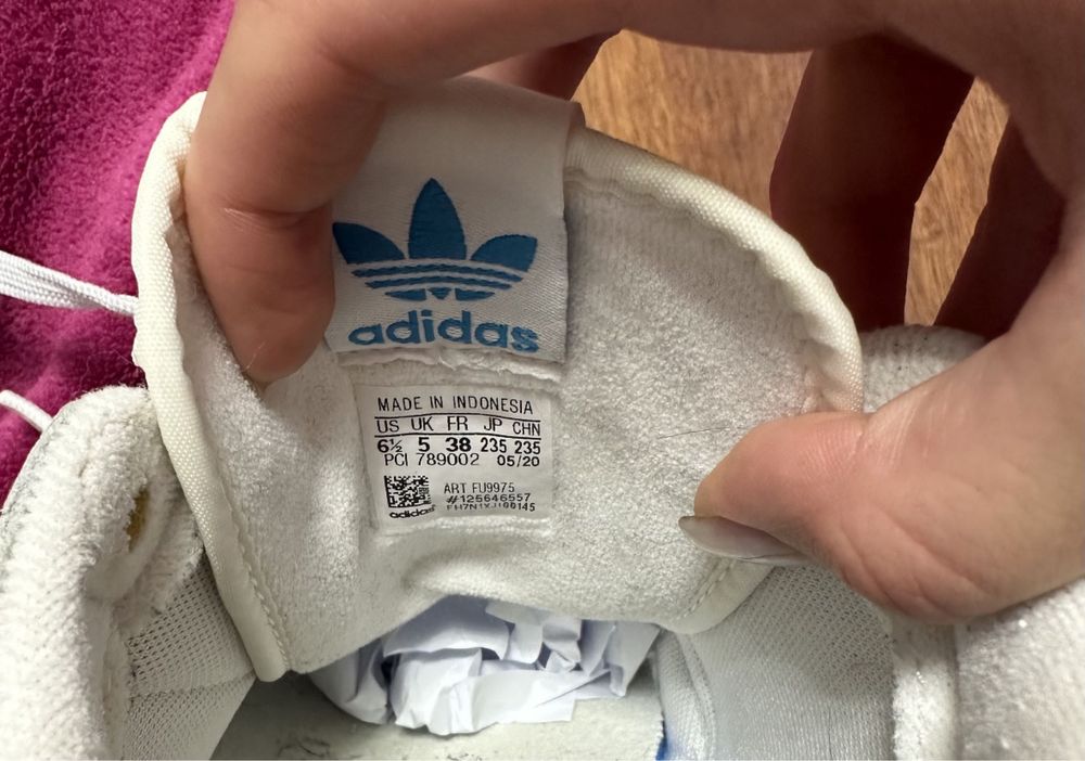 Кросівки Adidas (оригінал)