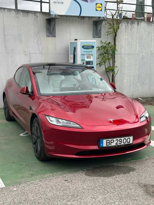 2 Teslas Model 3 para TVDE c/ retoma e opção de compra