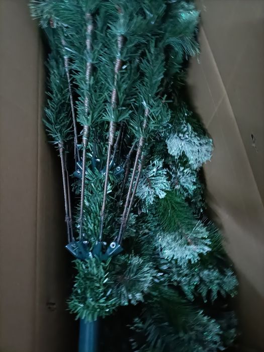 Árvore de natal usada uma vez 2,10 metros