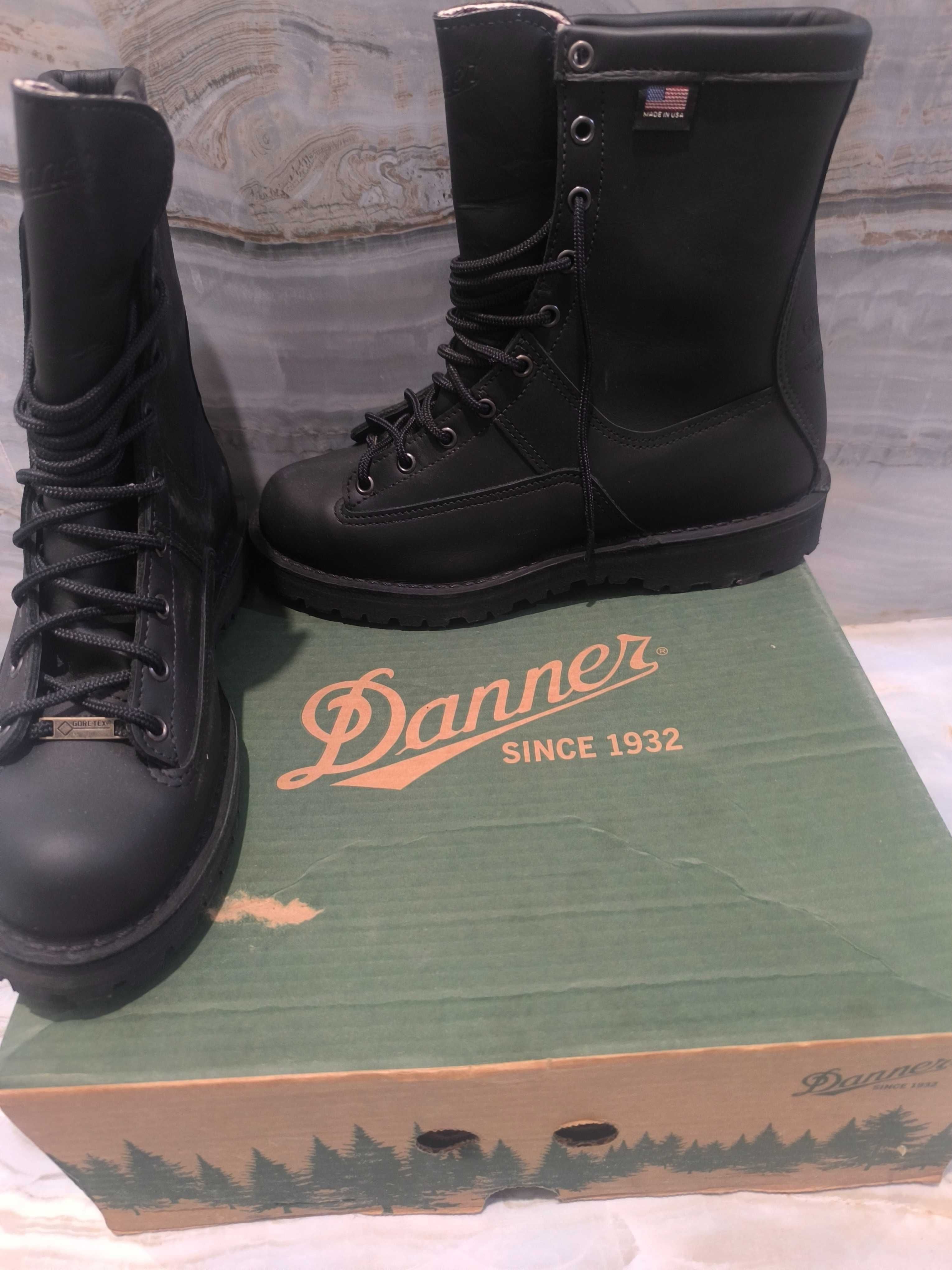 Берци Danner , 43 Нові, made in USA, Gore-Tex