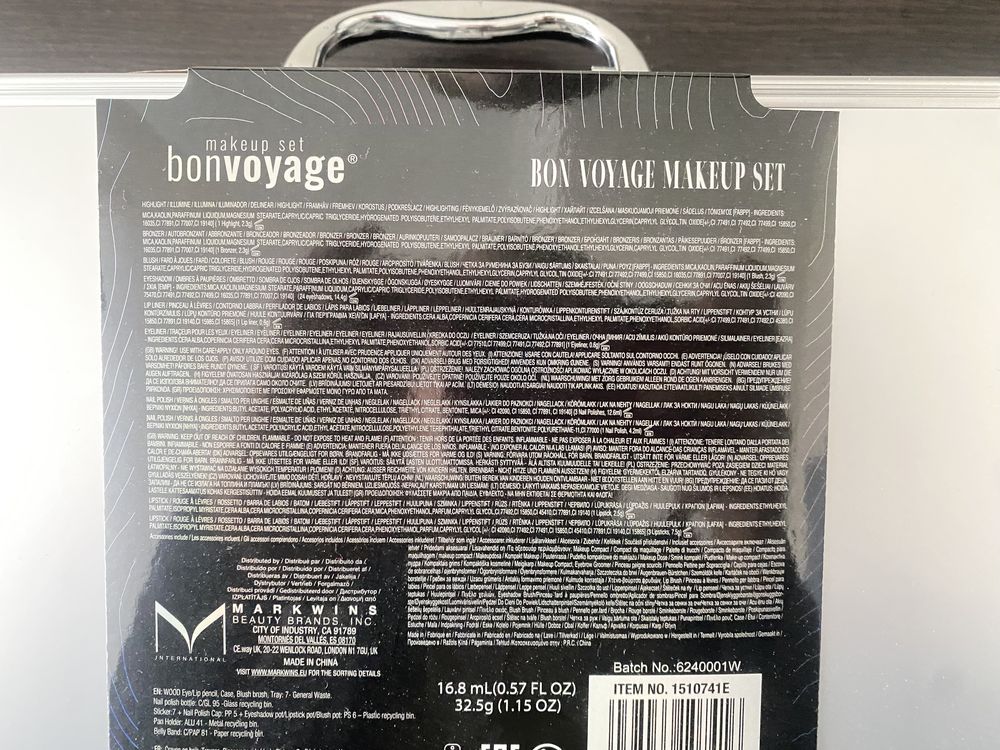 Новий Мейкап Набір BON VOYAGE (43 предмети) У Валізі!