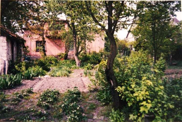 Продається будинок Рава Руська земельна ділянка квартира Рава-Руська