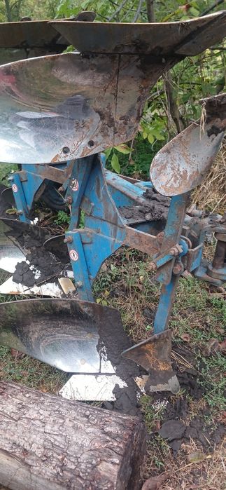 Продам плуг оборотній RABE WERK 2+1