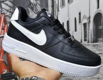 Nike Air Force 1 czarne