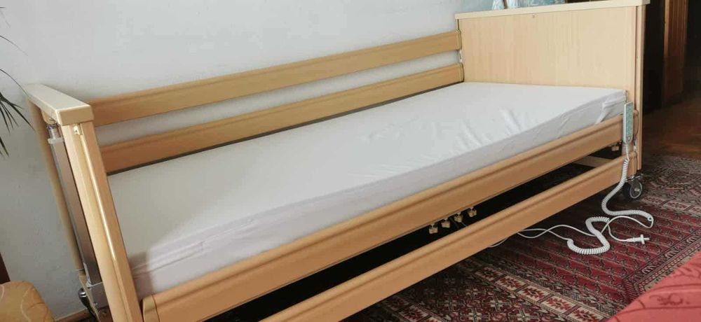 Łóżko rehabilitacyjne rehaFund nowe z pilotem plus materac