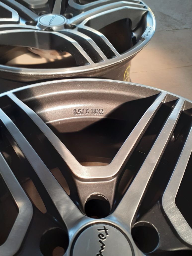 Alufelgi 5x100 18" 8.5J ET30