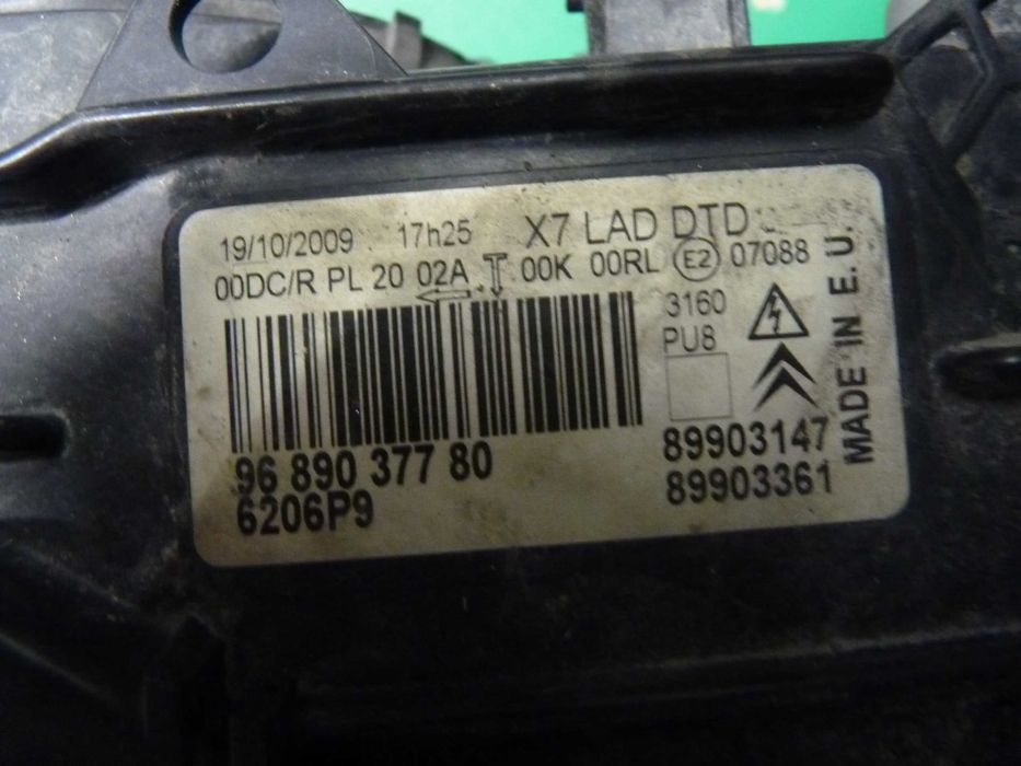 Citroen C5 III X7 Lampa Prawa lewa skretny  Xenon Europa MASKA KGNC