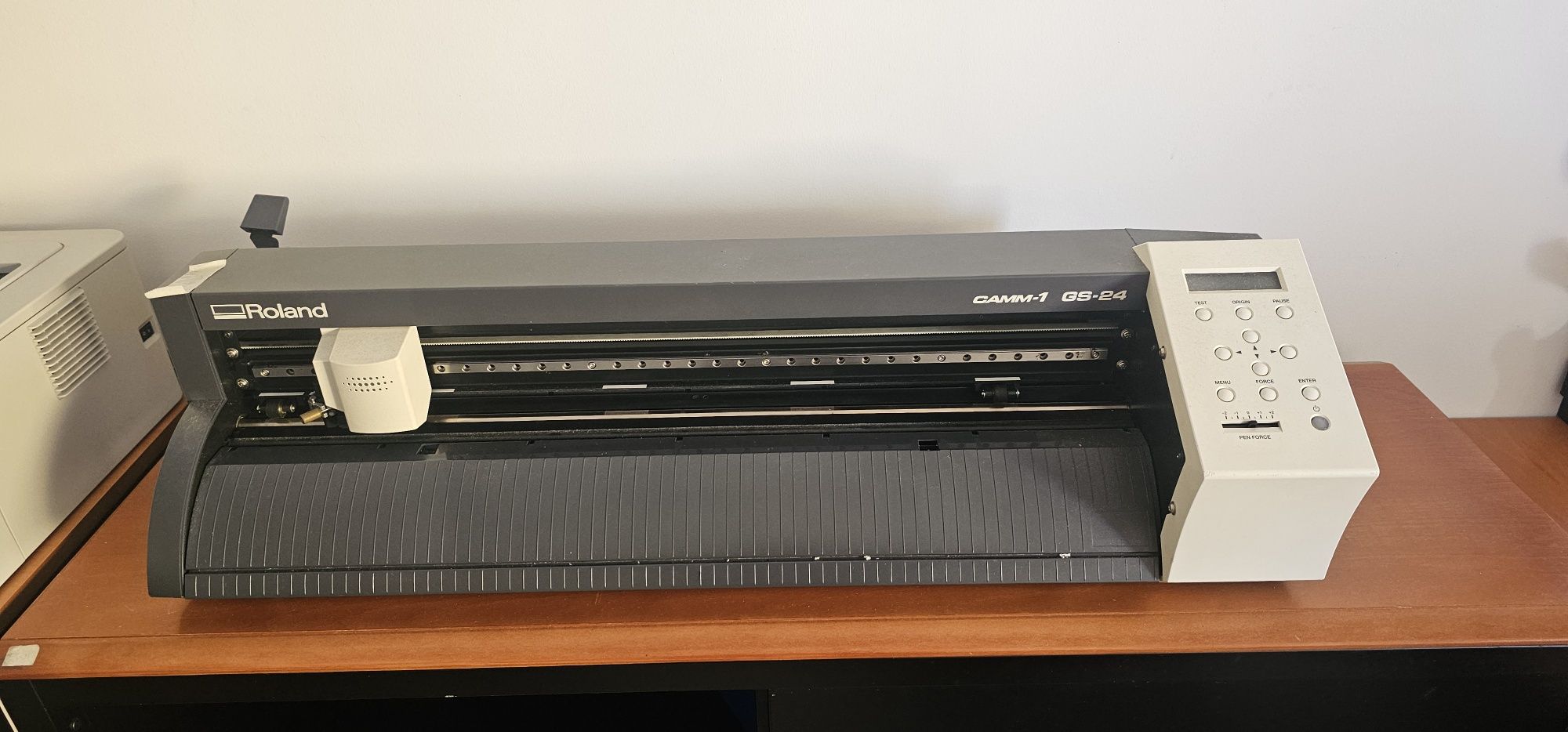 Roland GS-24 Plotter