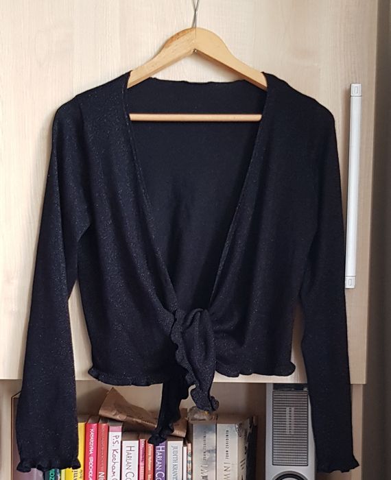 Narzutka damska z długim rękawem