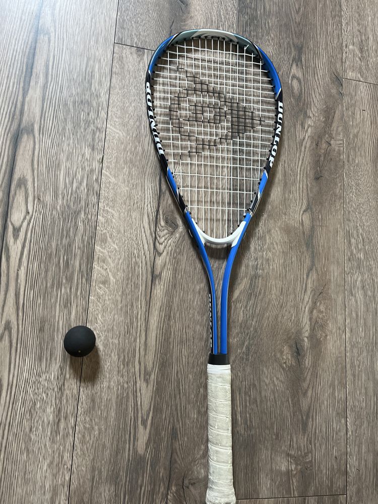 rakieta tenisowa marki Dunlop
