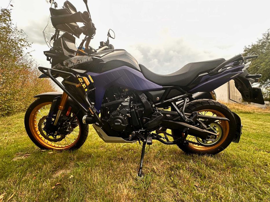 SUZUKI V-STROM 800 DE- Nowy (prawie) z super wyposażeniem i pełnym GAP
