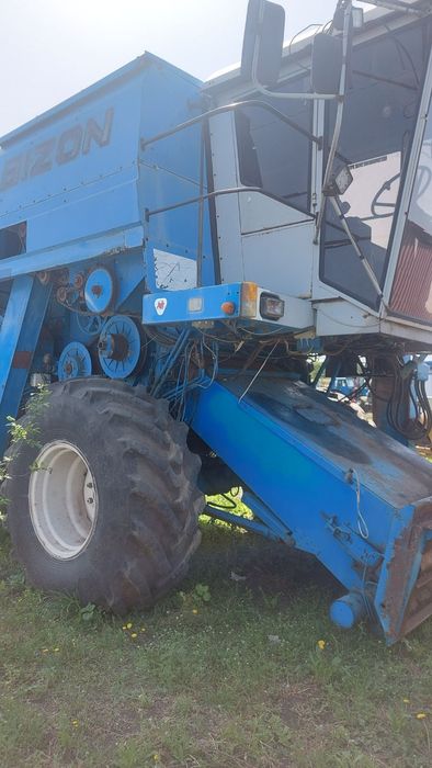 Продам комбайн BIZON 110