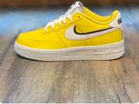 Жіночі кросівки Nike Air Force 1 розмір 36,5 DQ0359 700 жовті