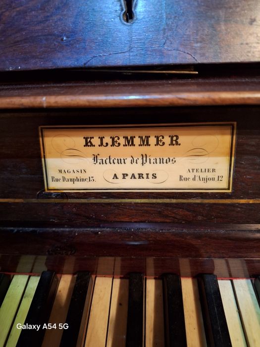 Piano vertical de 1845